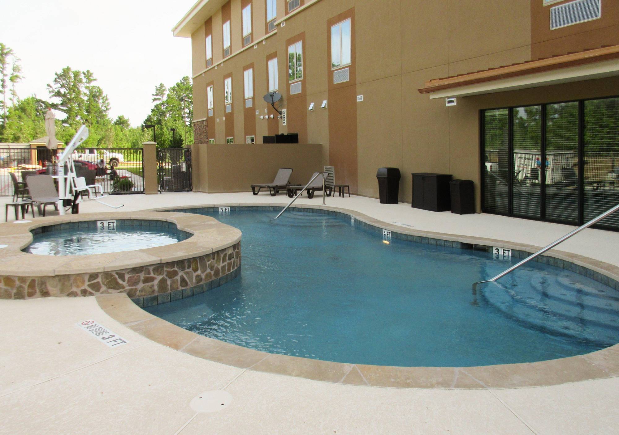Mainstay Suites Lufkin Zewnętrze zdjęcie